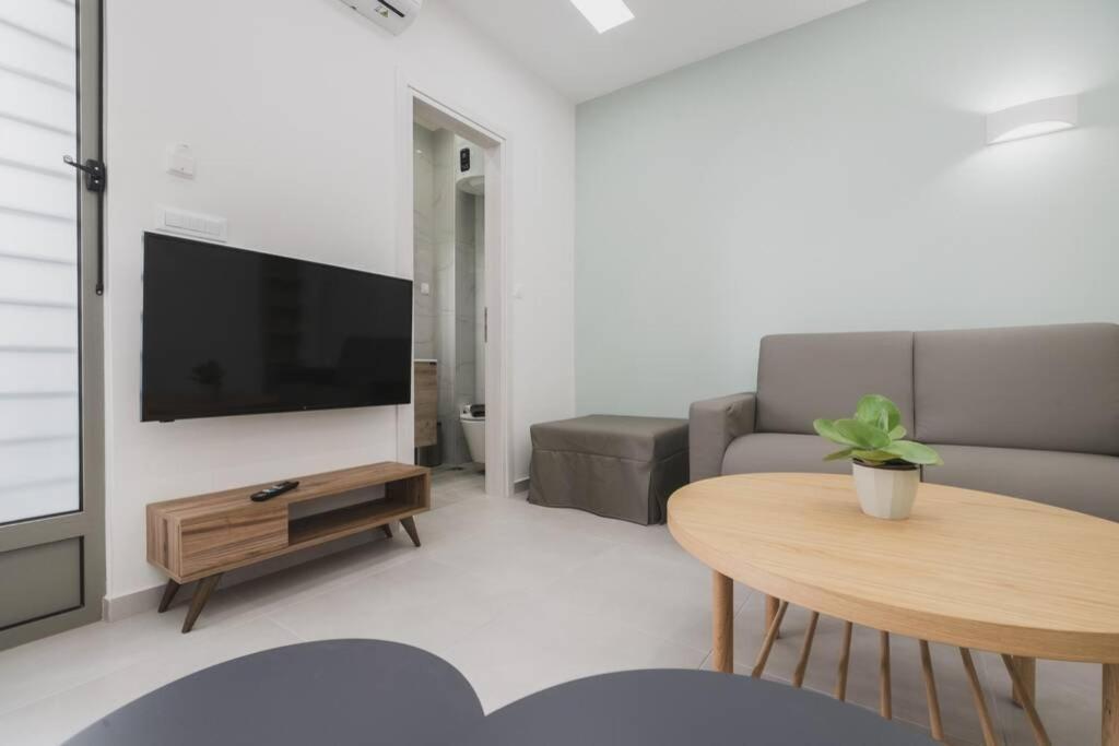Peris 3 - Central Apt Near Old Town - Ac, Wifi Ханья Экстерьер фото